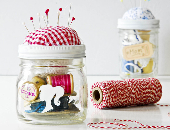 make a sewing kit in a jar