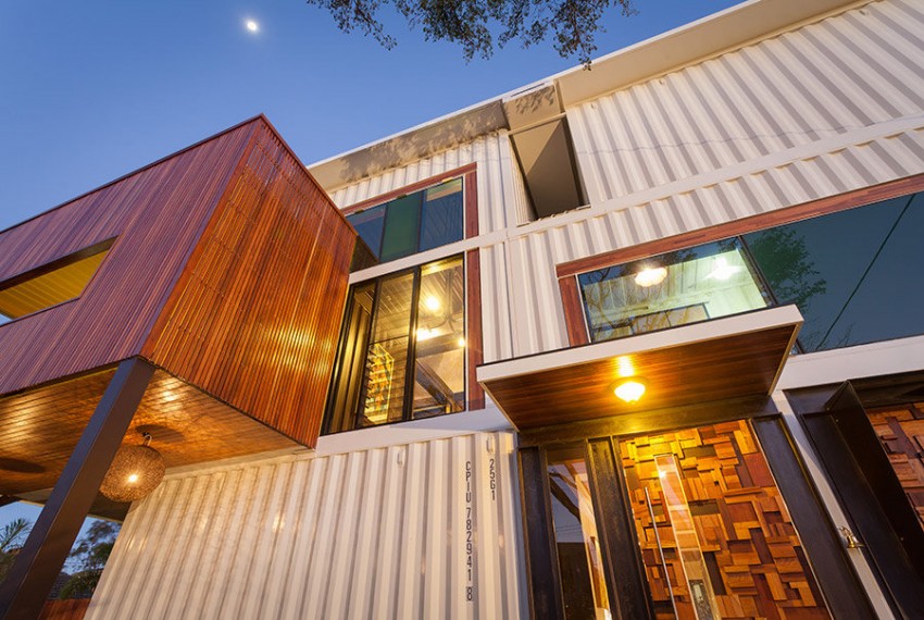 31-Shipping-Container-House-04-850x570